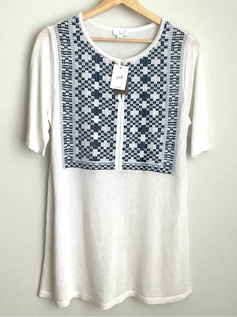 NEW J. Jill Small White Linen blend Tunic with Navy Geometric Front
